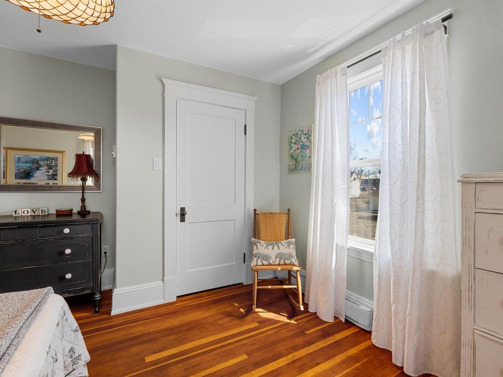 












385 North Market Street

,
Summerside,




PE
C1N 1L7

