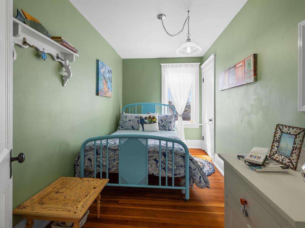 












385 North Market Street

,
Summerside,




PE
C1N 1L7

