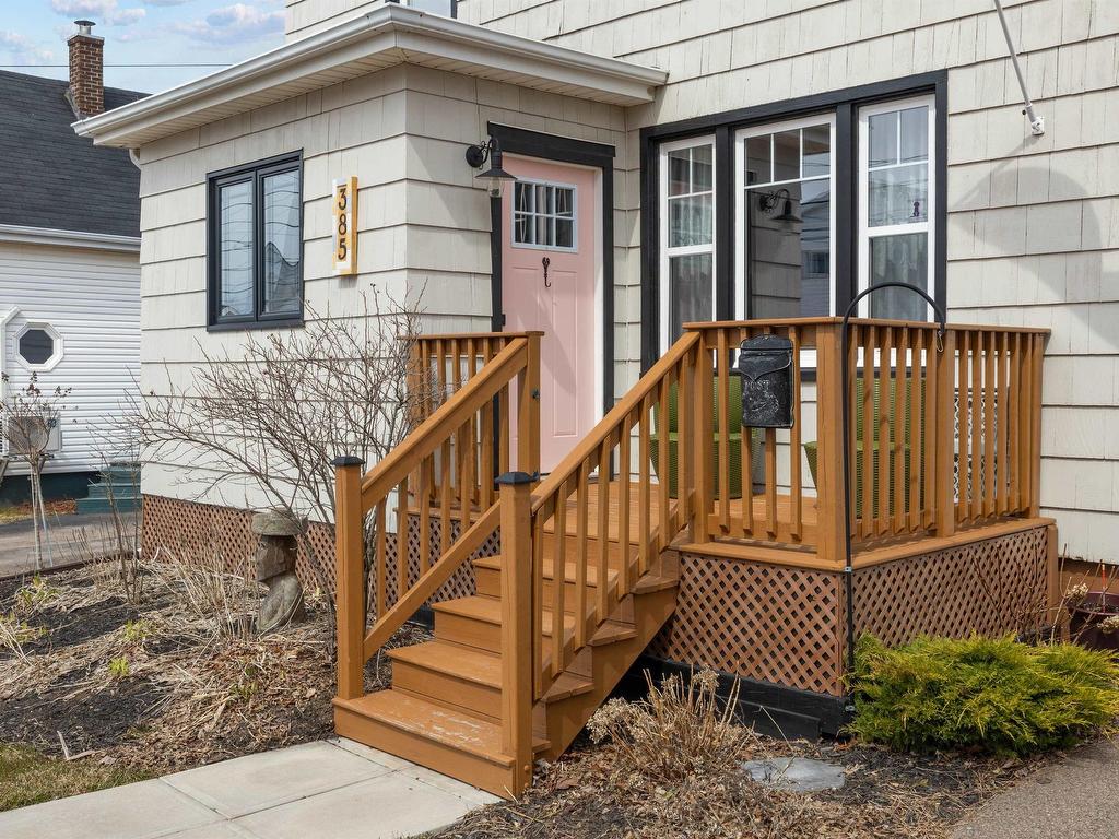












385 North Market Street

,
Summerside,




PE
C1N 1L7

