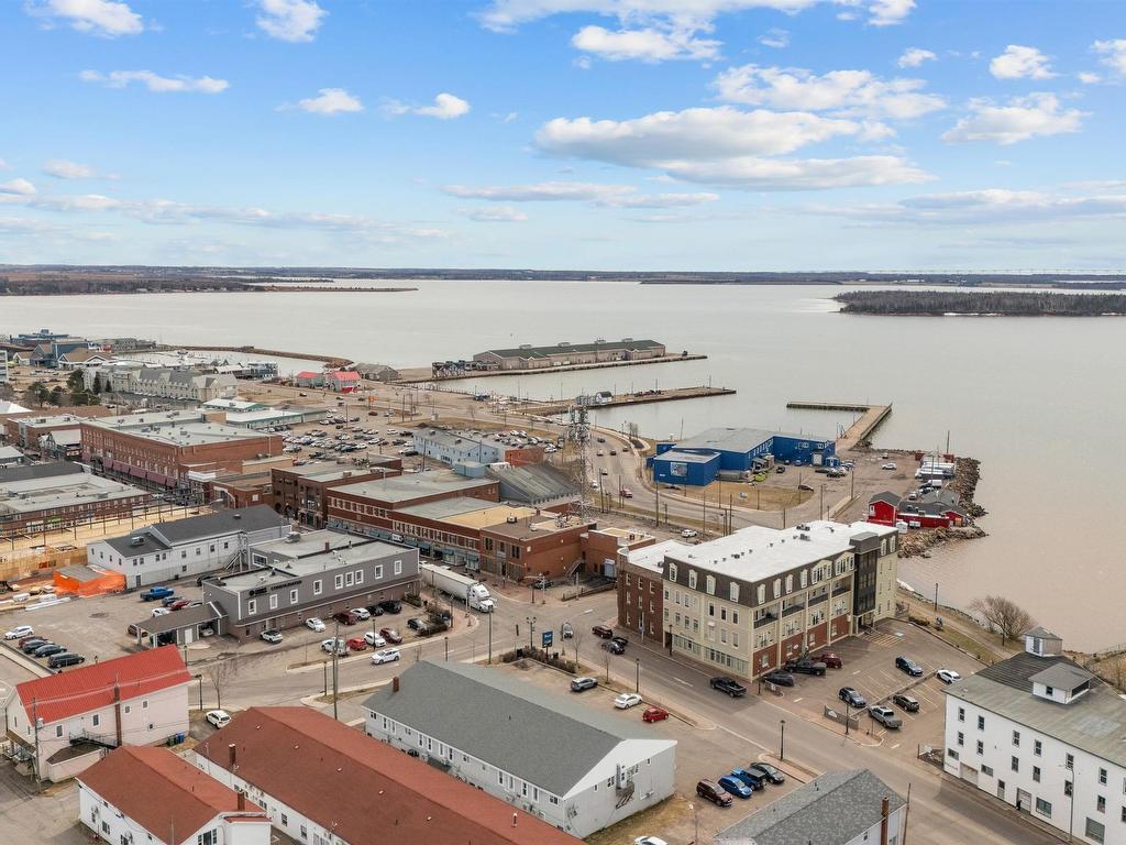 












385 North Market Street

,
Summerside,




PE
C1N 1L7

