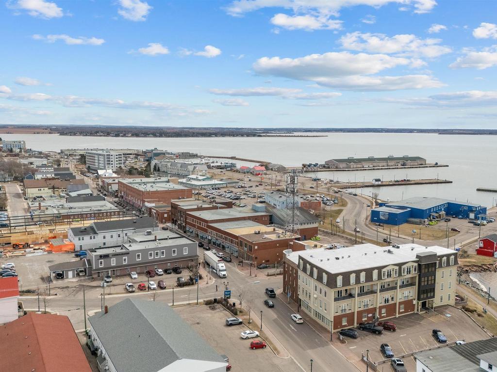 












385 North Market Street

,
Summerside,




PE
C1N 1L7

