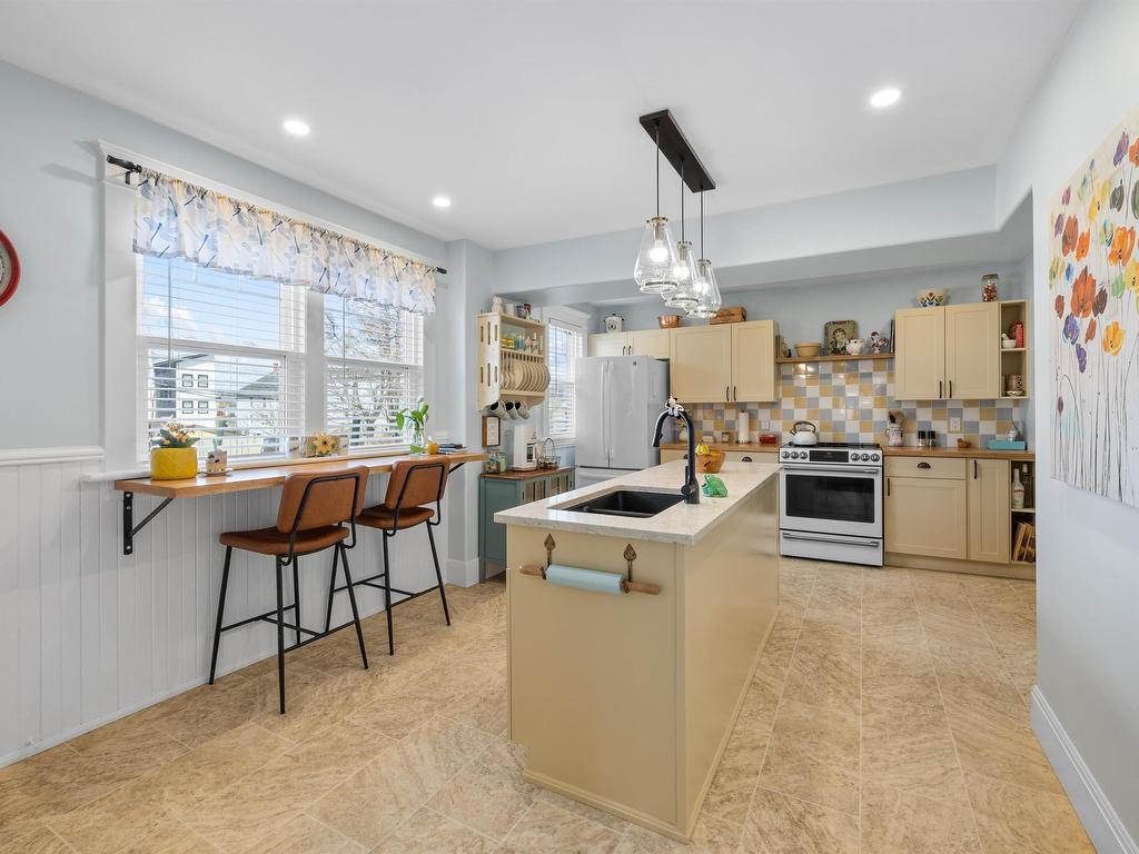 












385 North Market Street

,
Summerside,




PE
C1N 1L7

