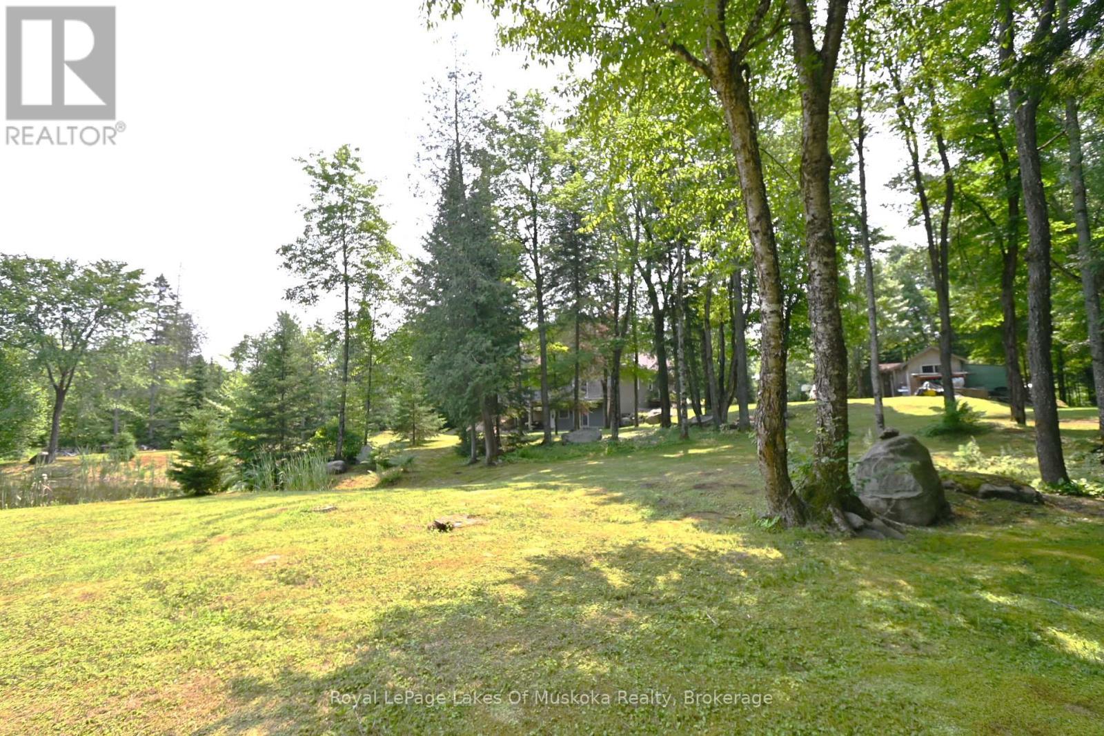 












2411 HWY. 118 E. HIGHWAY

,
Bracebridge (Draper),




Ontario
P1L1X1

