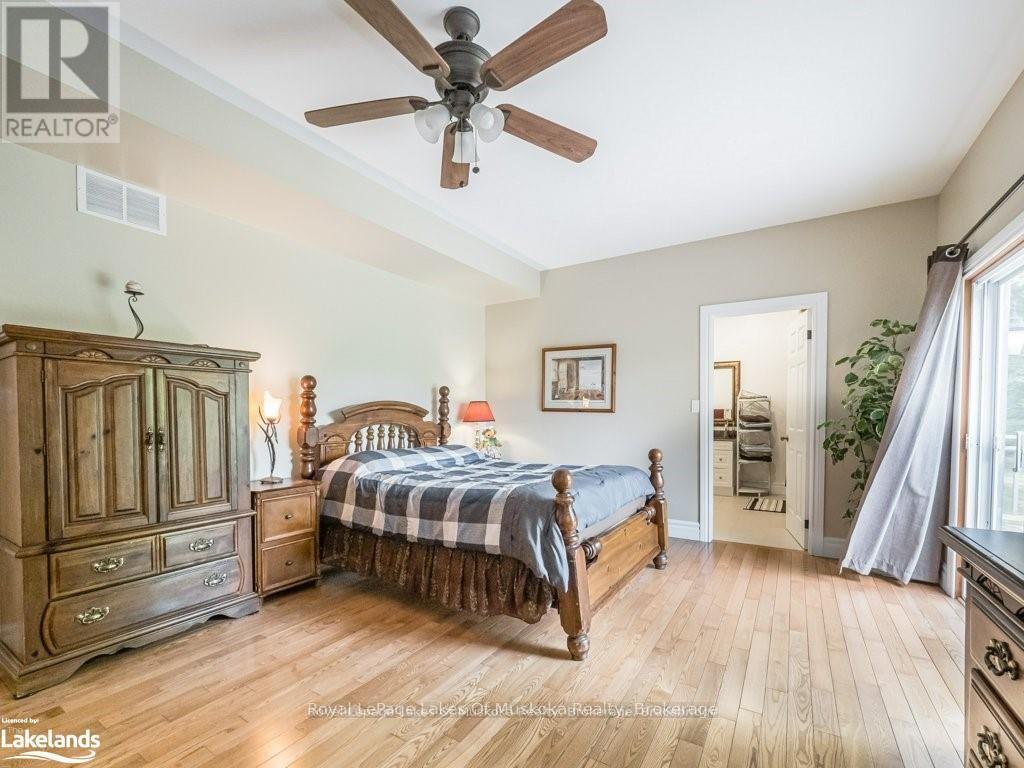 












2411 HWY. 118 E. HIGHWAY

,
Bracebridge (Draper),




Ontario
P1L1X1

