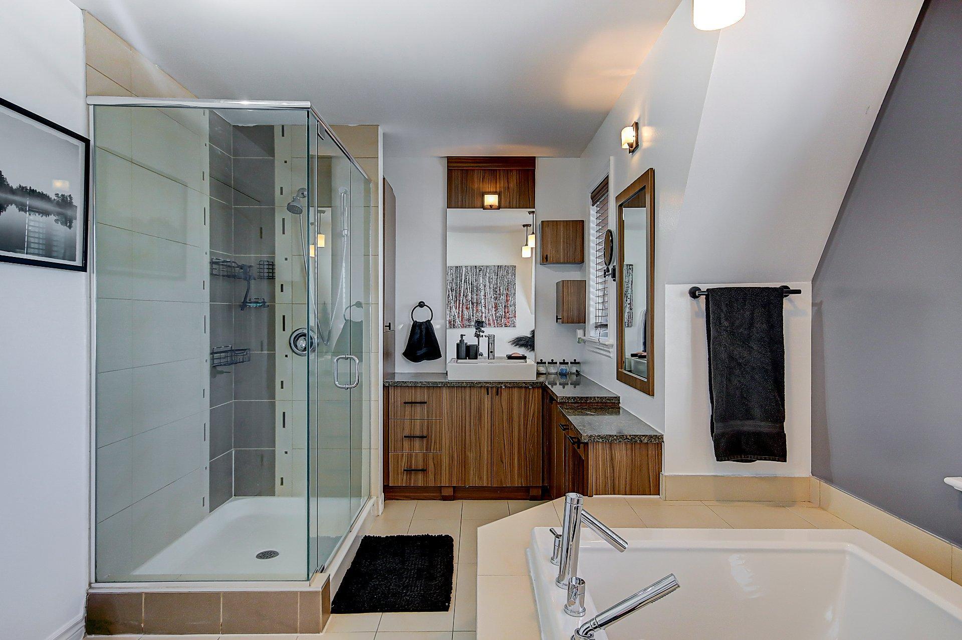 









592


Rue Toulouse

,
Repentigny (Repentigny),




QC
J5Y4E4


