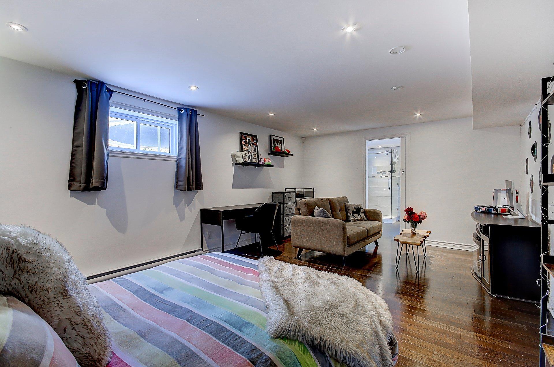 









592


Rue Toulouse

,
Repentigny (Repentigny),




QC
J5Y4E4

