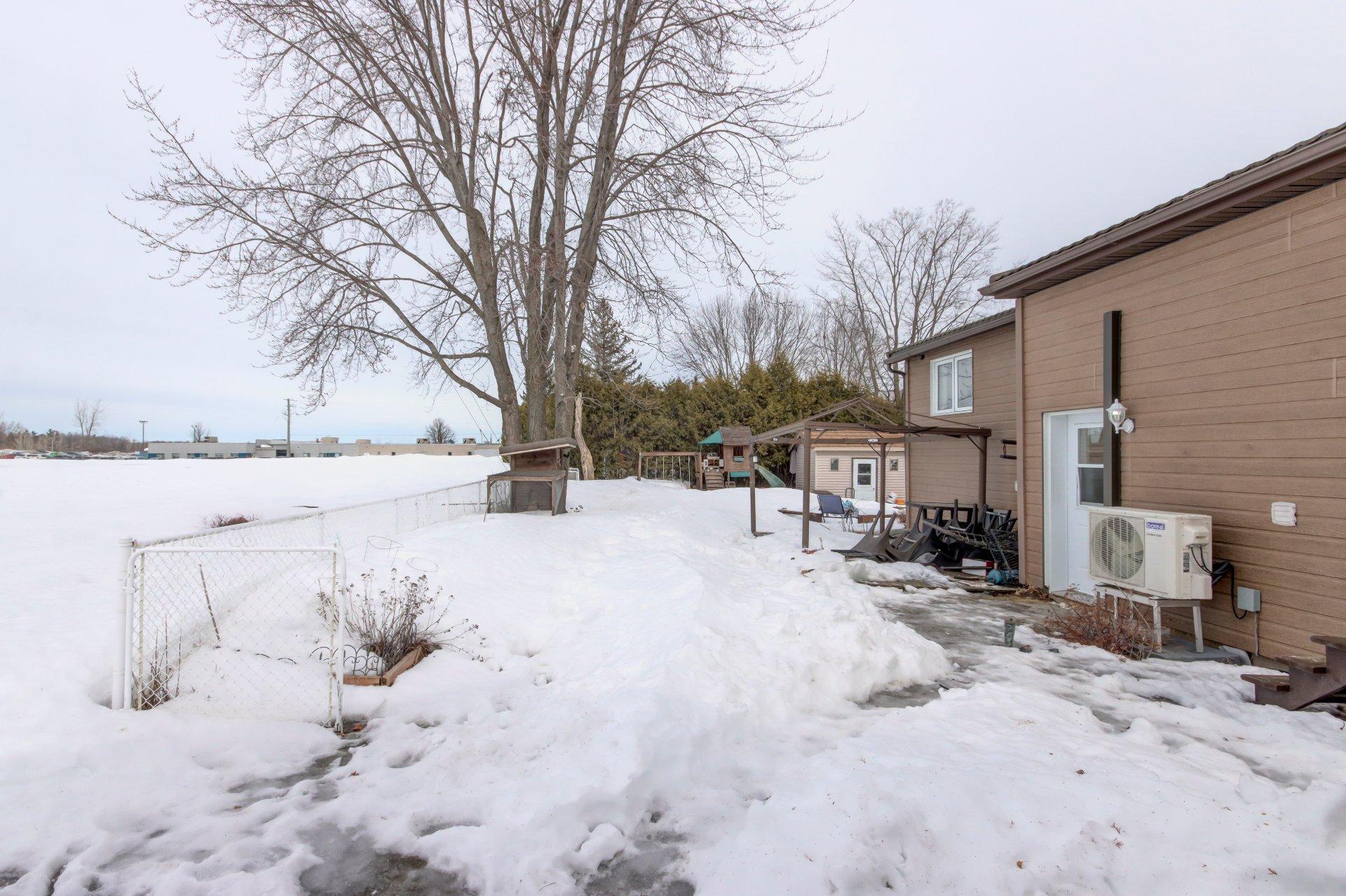 









1960


Ch. Bellerive

,
Carignan,




QC
J3L4Z4

