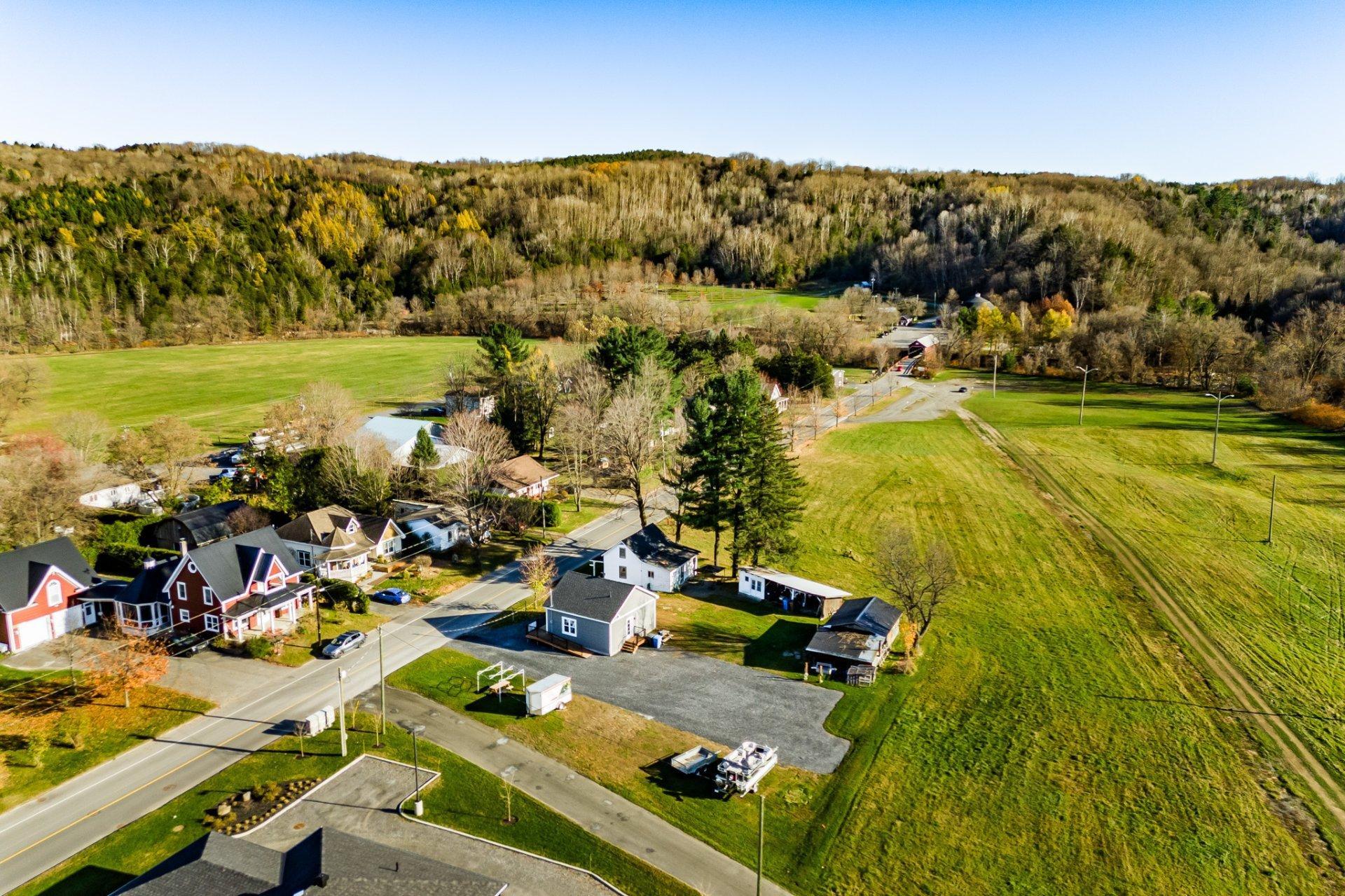 









226


Rue St-Marc

,
Coaticook,




QC
J1A2Z5

