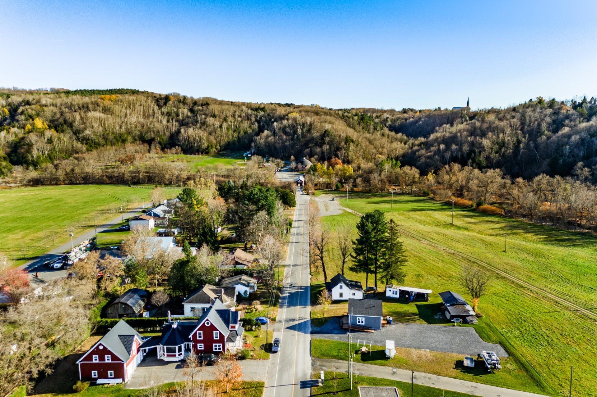 









226


Rue St-Marc

,
Coaticook,




QC
J1A2Z5

