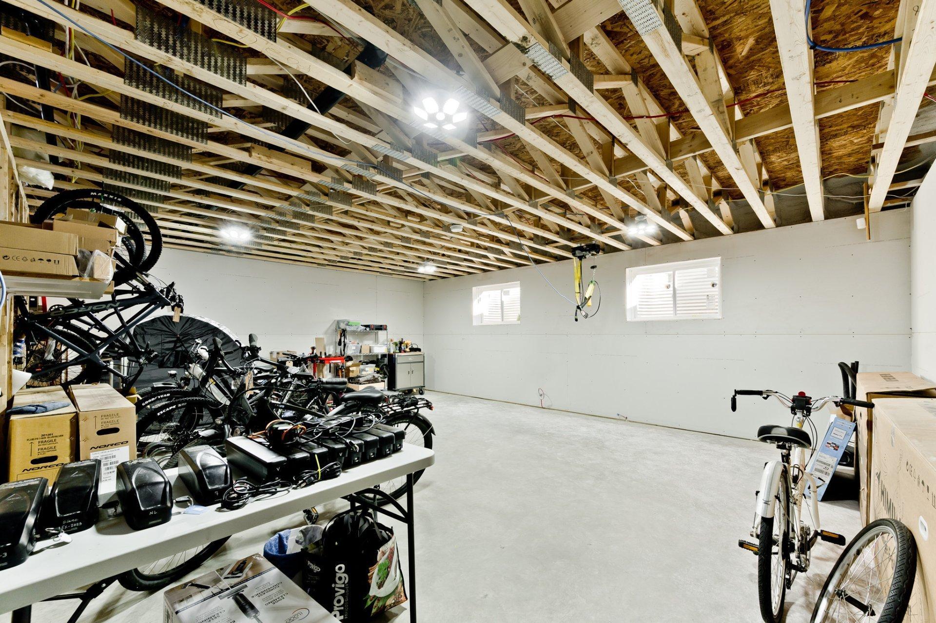 









226


Rue St-Marc

,
Coaticook,




QC
J1A2Z5

