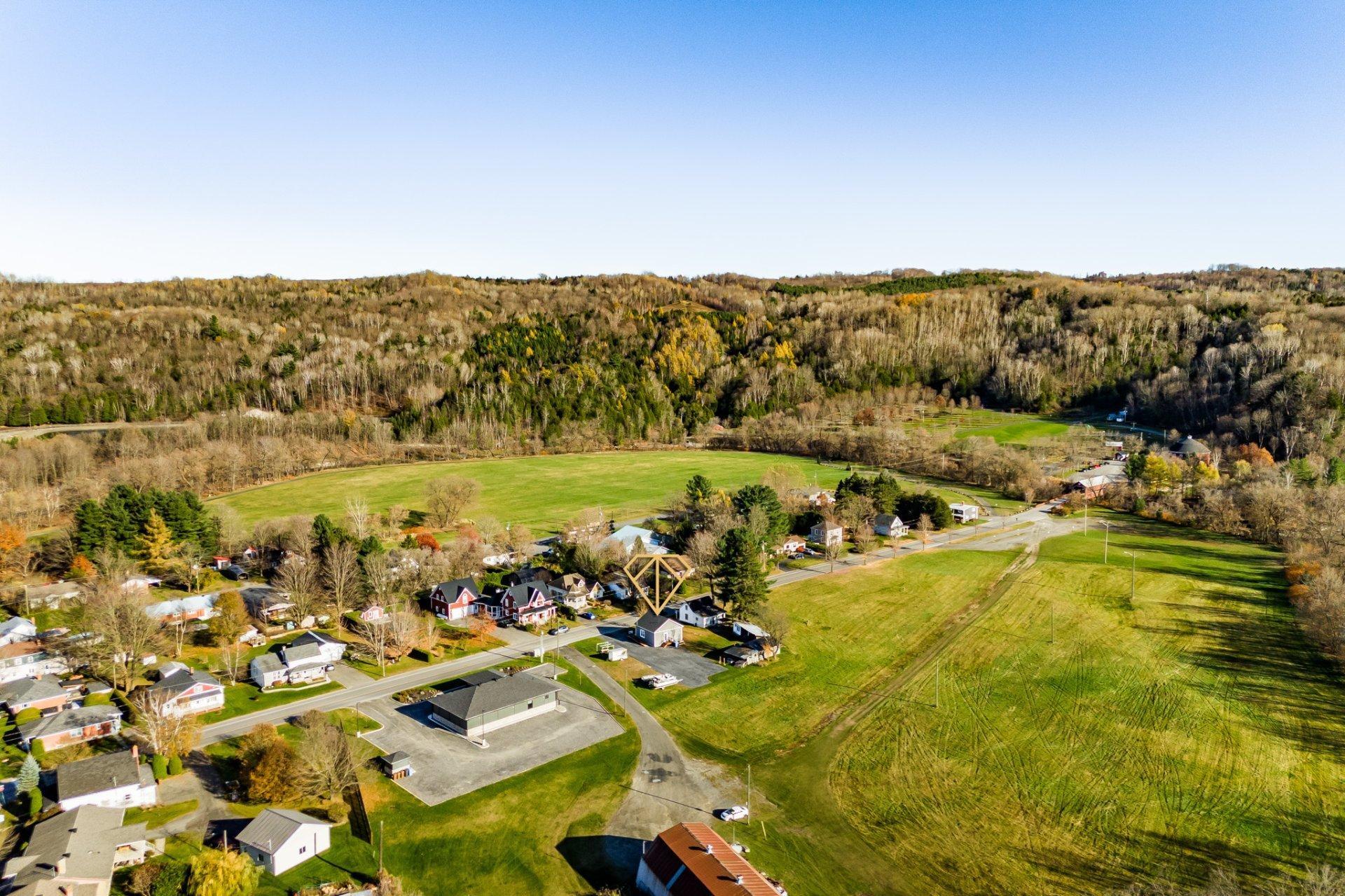 









226


Rue St-Marc

,
Coaticook,




QC
J1A2Z5

