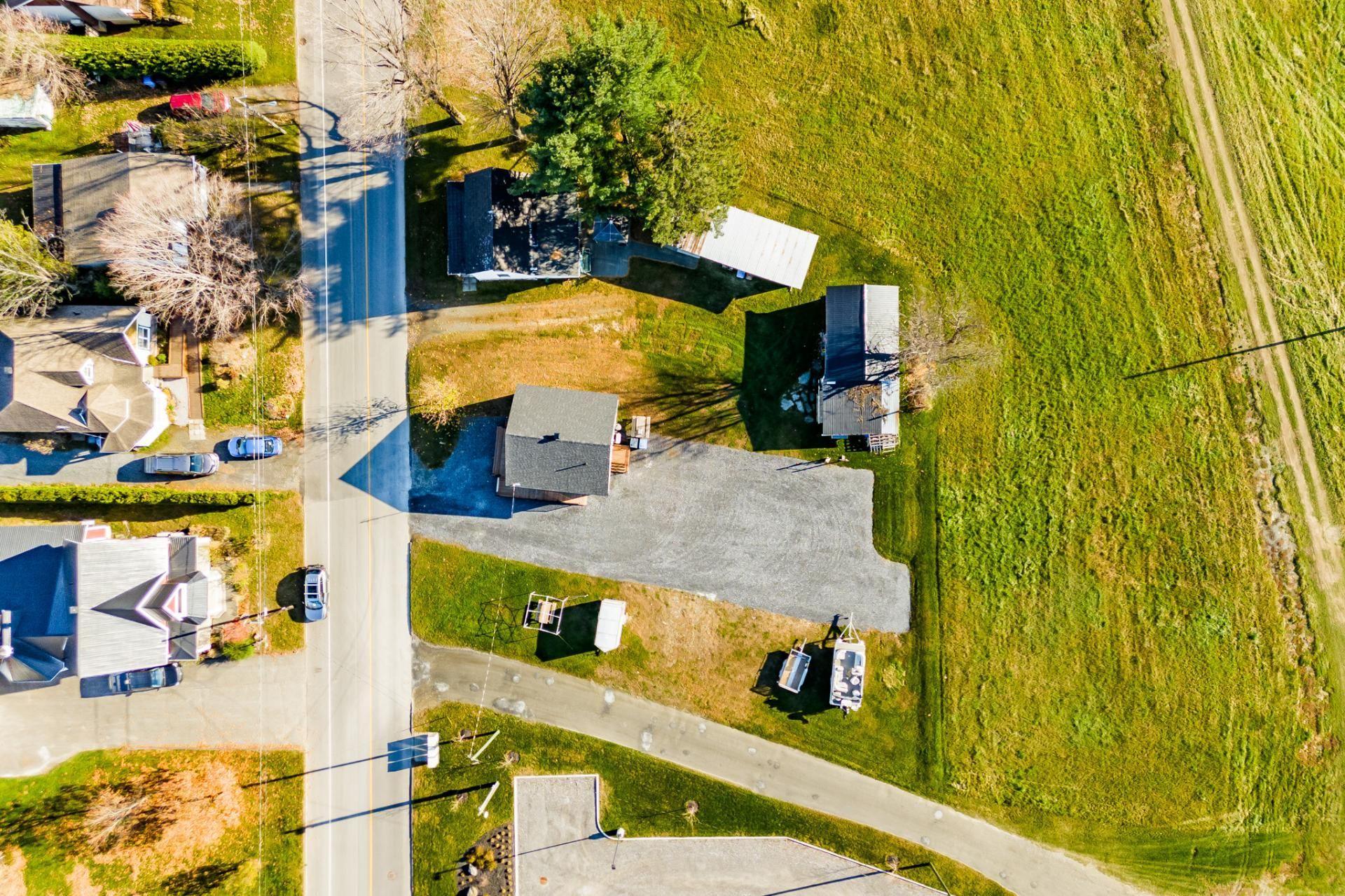 









226


Rue St-Marc

,
Coaticook,




QC
J1A2Z5

