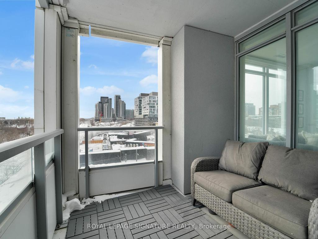 









27


Bathurst

Street, 406,
Toronto,




ON
M5V 0R1

