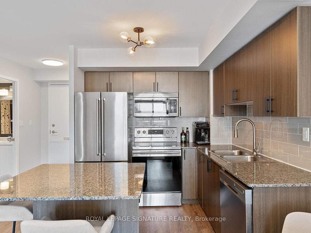 









816


Lansdowne

Avenue, 410,
Toronto,




ON
M6H 4K6

