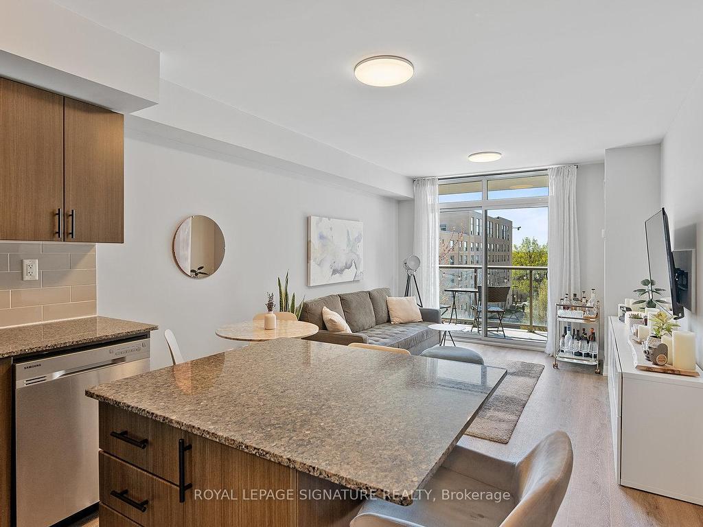 









816


Lansdowne

Avenue, 410,
Toronto,




ON
M6H 4K6


