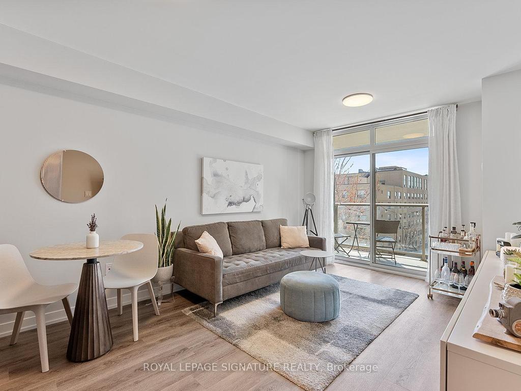 









816


Lansdowne

Avenue, 410,
Toronto,




ON
M6H 4K6

