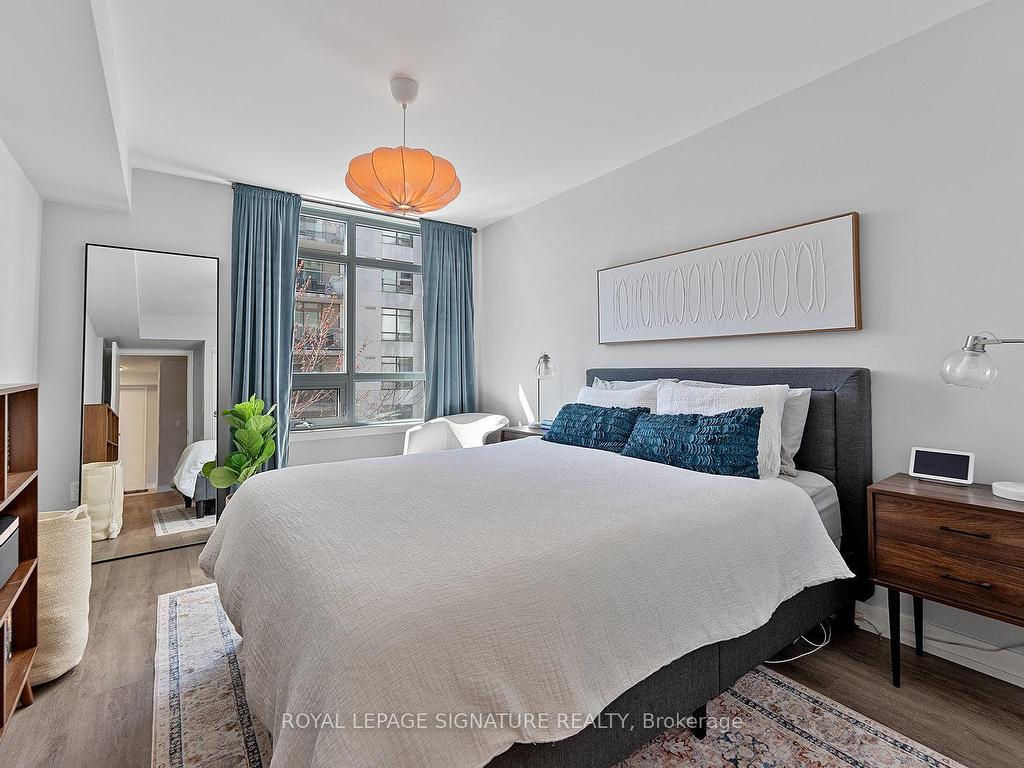 









816


Lansdowne

Avenue, 410,
Toronto,




ON
M6H 4K6

