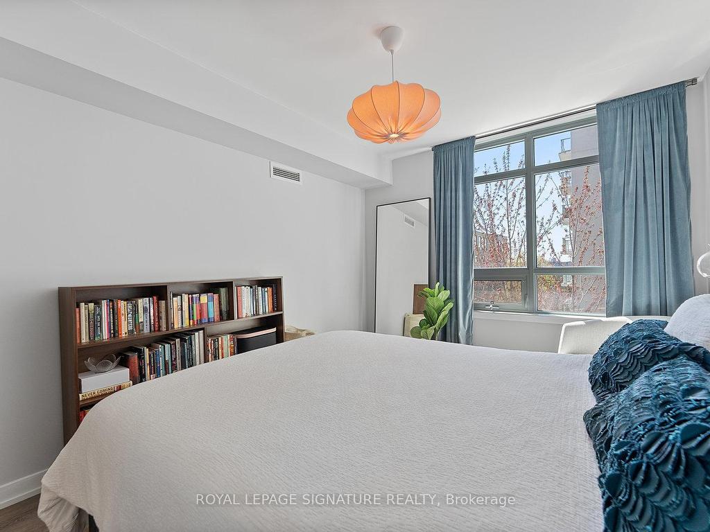 









816


Lansdowne

Avenue, 410,
Toronto,




ON
M6H 4K6

