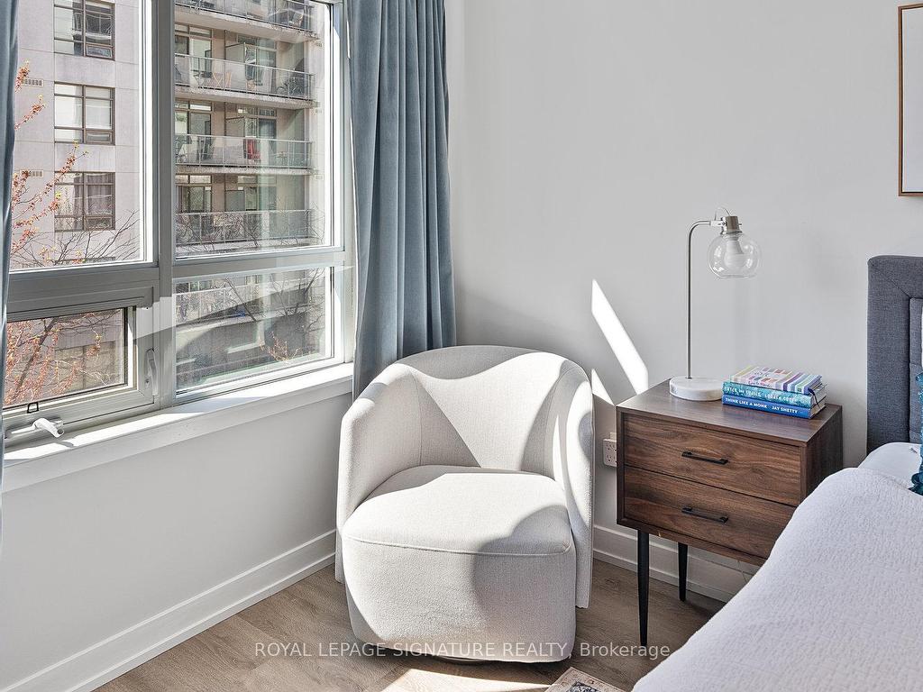 









816


Lansdowne

Avenue, 410,
Toronto,




ON
M6H 4K6

