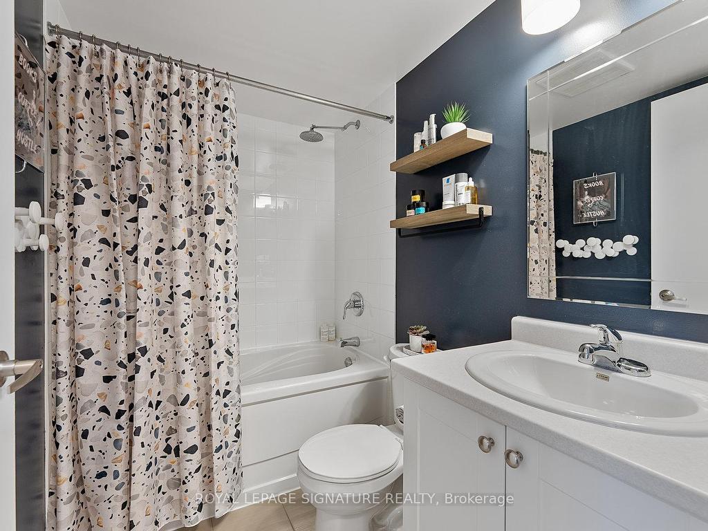 









816


Lansdowne

Avenue, 410,
Toronto,




ON
M6H 4K6

