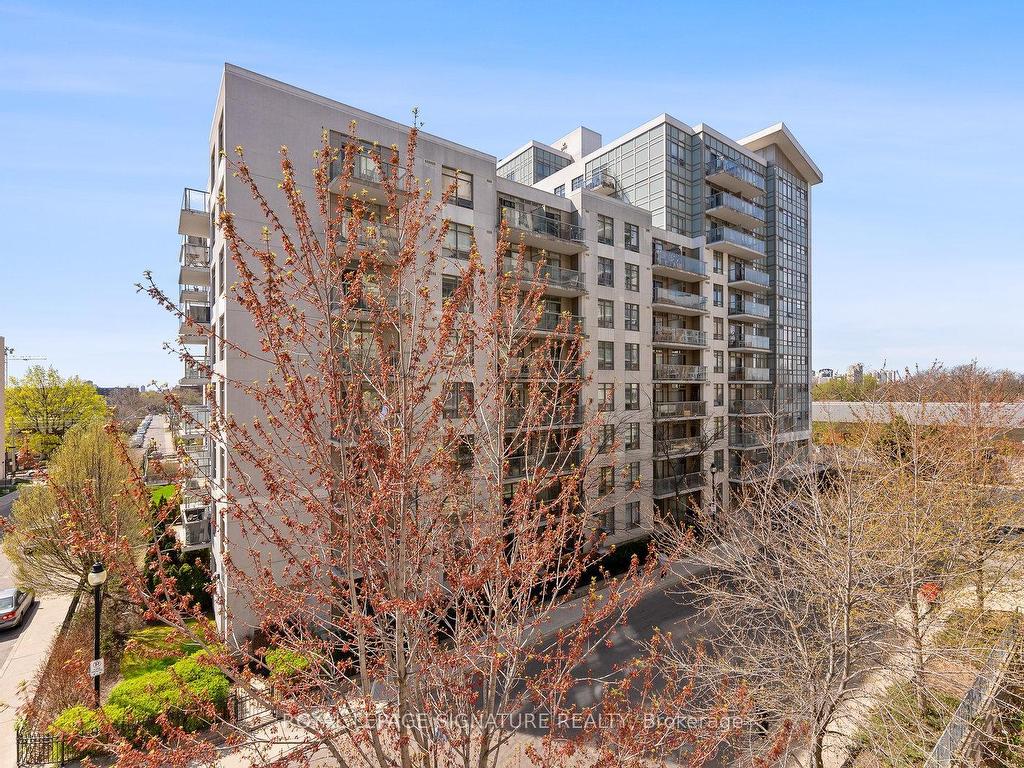 









816


Lansdowne

Avenue, 410,
Toronto,




ON
M6H 4K6

