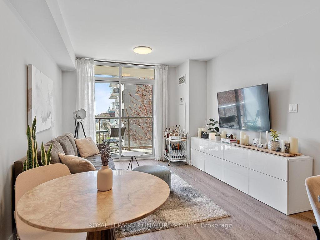 









816


Lansdowne

Avenue, 410,
Toronto,




ON
M6H 4K6


