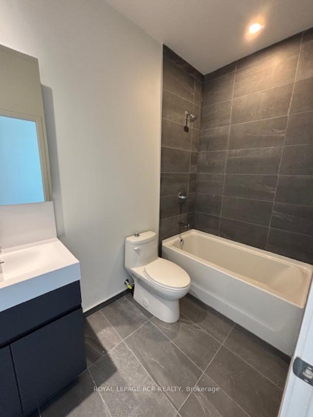 









39


Mary

Street, 1102,
Barrie,




ON
L4N 1S9

