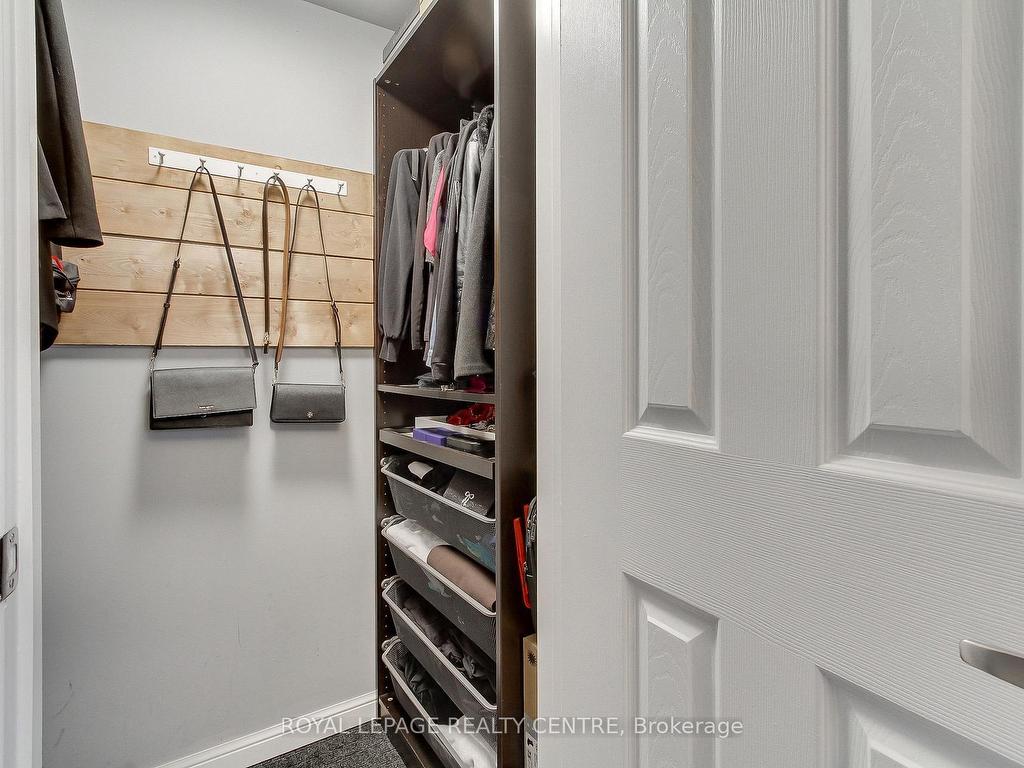 









750


Neighbourhood

Circle, 4,
Mississauga,




ON
L5B 0B7

