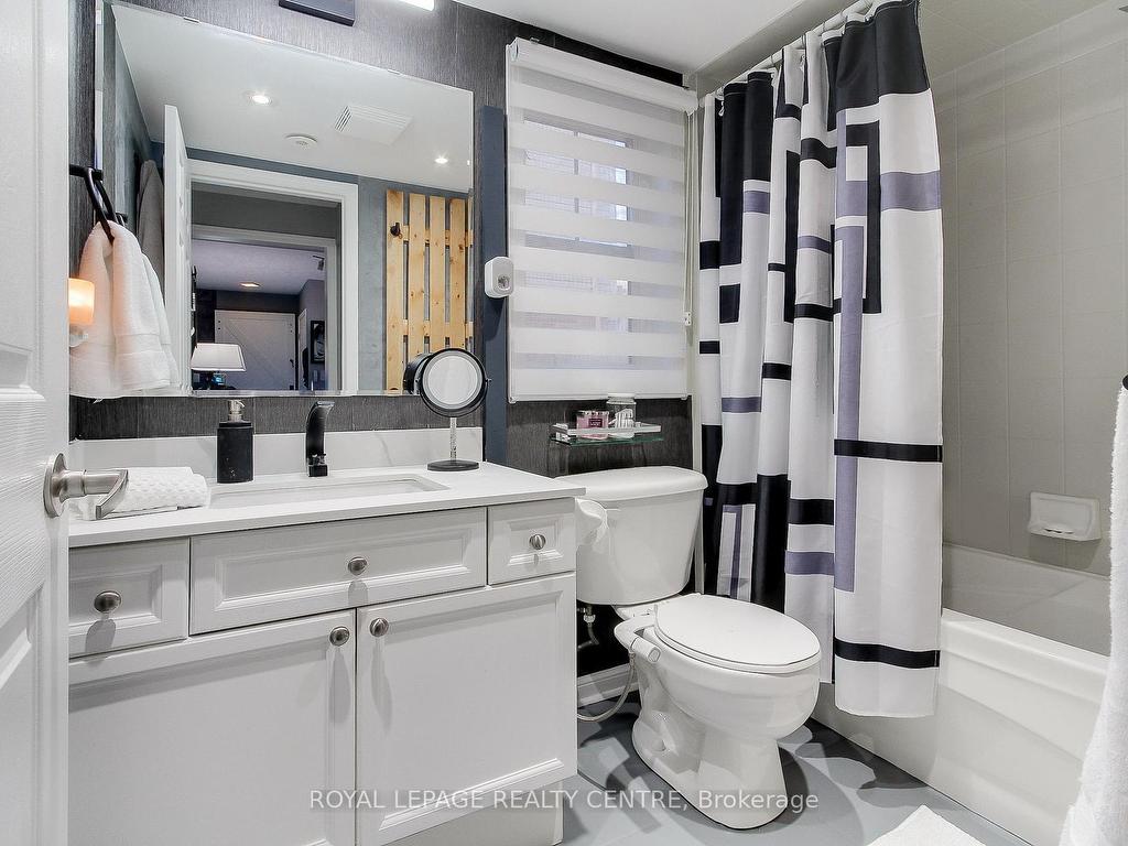 









750


Neighbourhood

Circle, 4,
Mississauga,




ON
L5B 0B7

