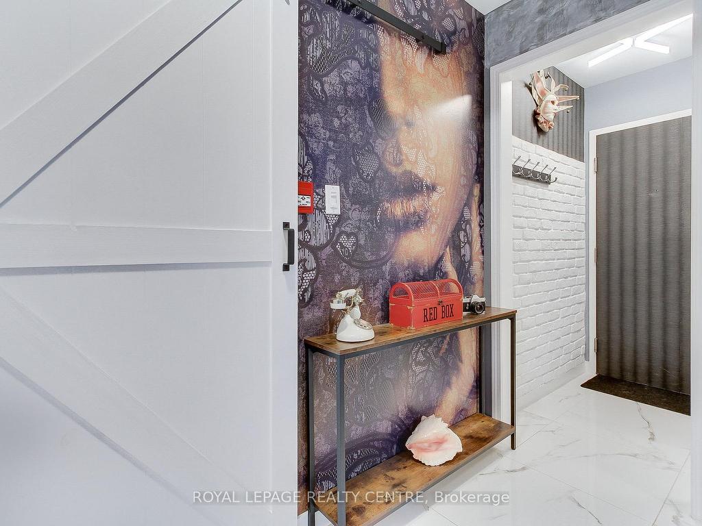 









750


Neighbourhood

Circle, 4,
Mississauga,




ON
L5B 0B7

