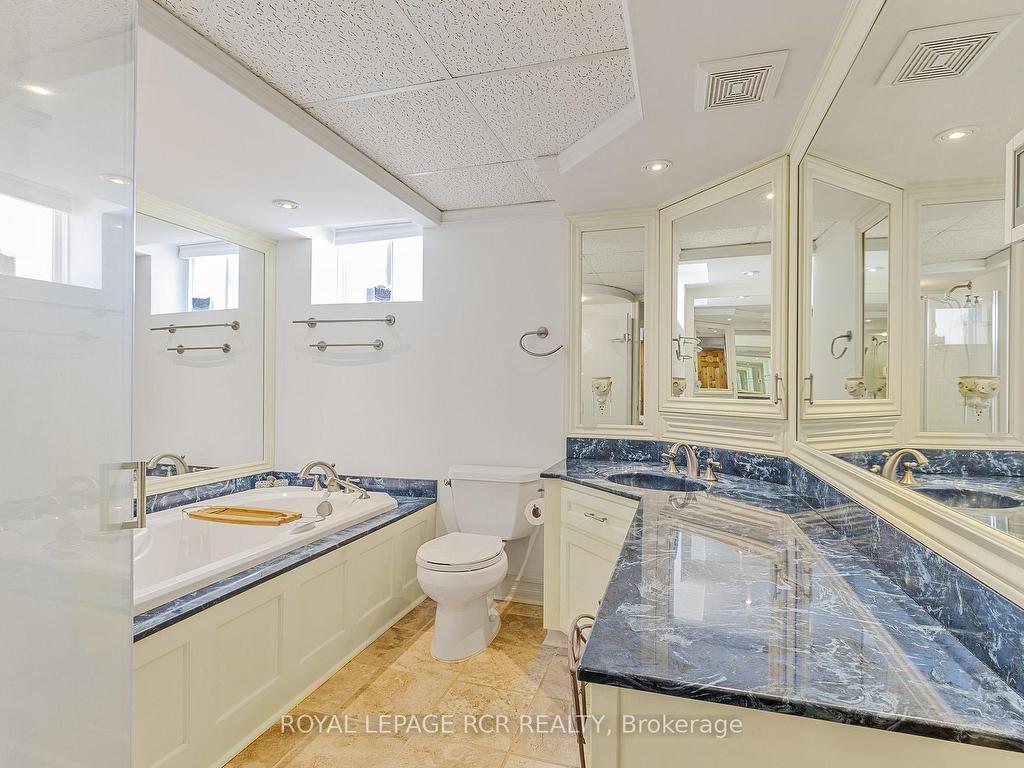 









4303


County 88

Road,
Bradford West Gwillimbury,




ON
L0G 1B0

