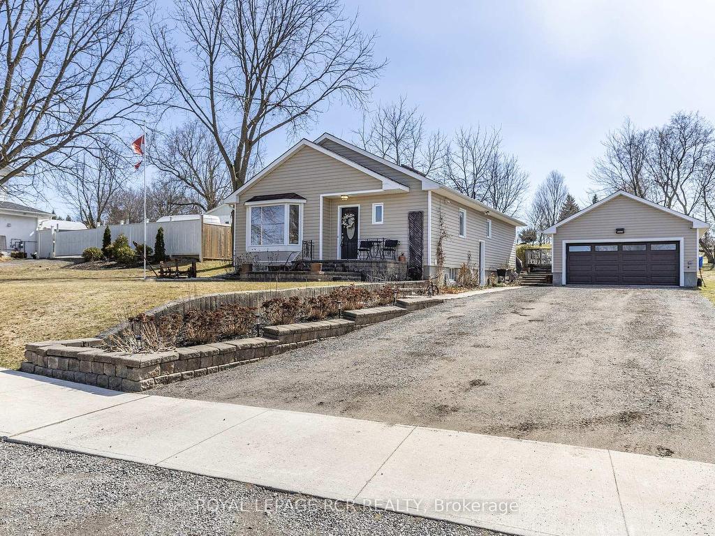 









4303


County 88

Road,
Bradford West Gwillimbury,




ON
L0G 1B0

