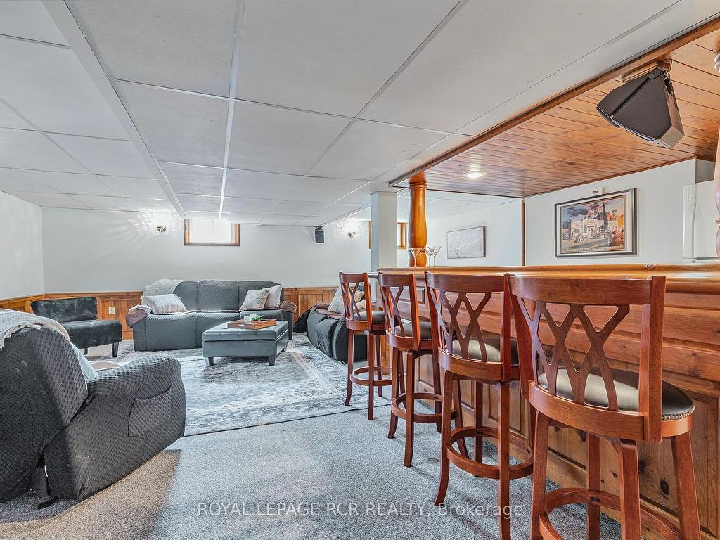 









4303


County 88

Road,
Bradford West Gwillimbury,




ON
L0G 1B0

