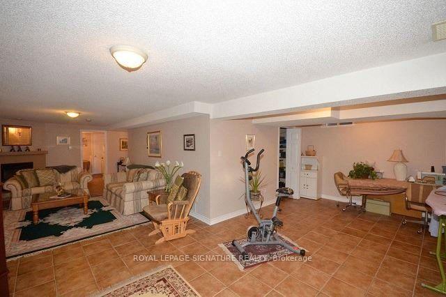 









465


Berkindale

Drive,
Hamilton,




ON
L8E 5B7

