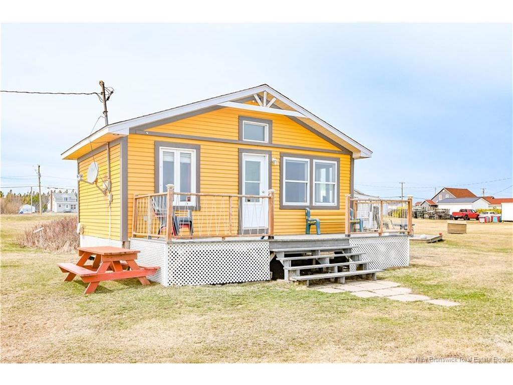 









1200


de la Mer

BLVD,
Saint-Marie-Saint-Raphaël,




NB
E8T 1V6

