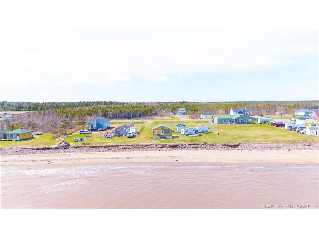 









1200


de la Mer

BLVD,
Saint-Marie-Saint-Raphaël,




NB
E8T 1V6

