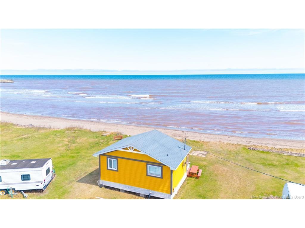 









1200


de la Mer

BLVD,
Saint-Marie-Saint-Raphaël,




NB
E8T 1V6

