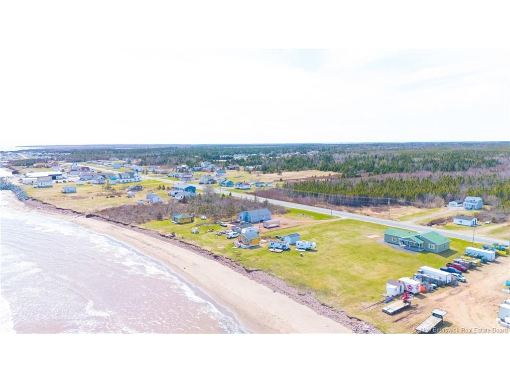 









1200


de la Mer

BLVD,
Saint-Marie-Saint-Raphaël,




NB
E8T 1V6

