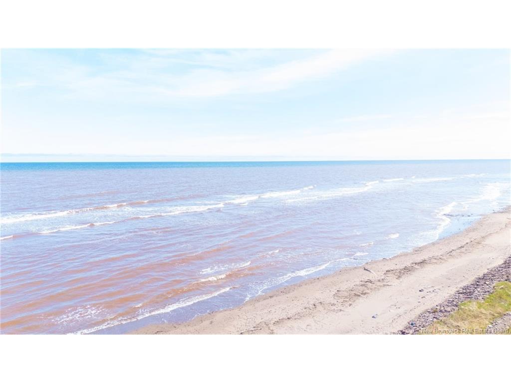 









1200


de la Mer

BLVD,
Saint-Marie-Saint-Raphaël,




NB
E8T 1V6

