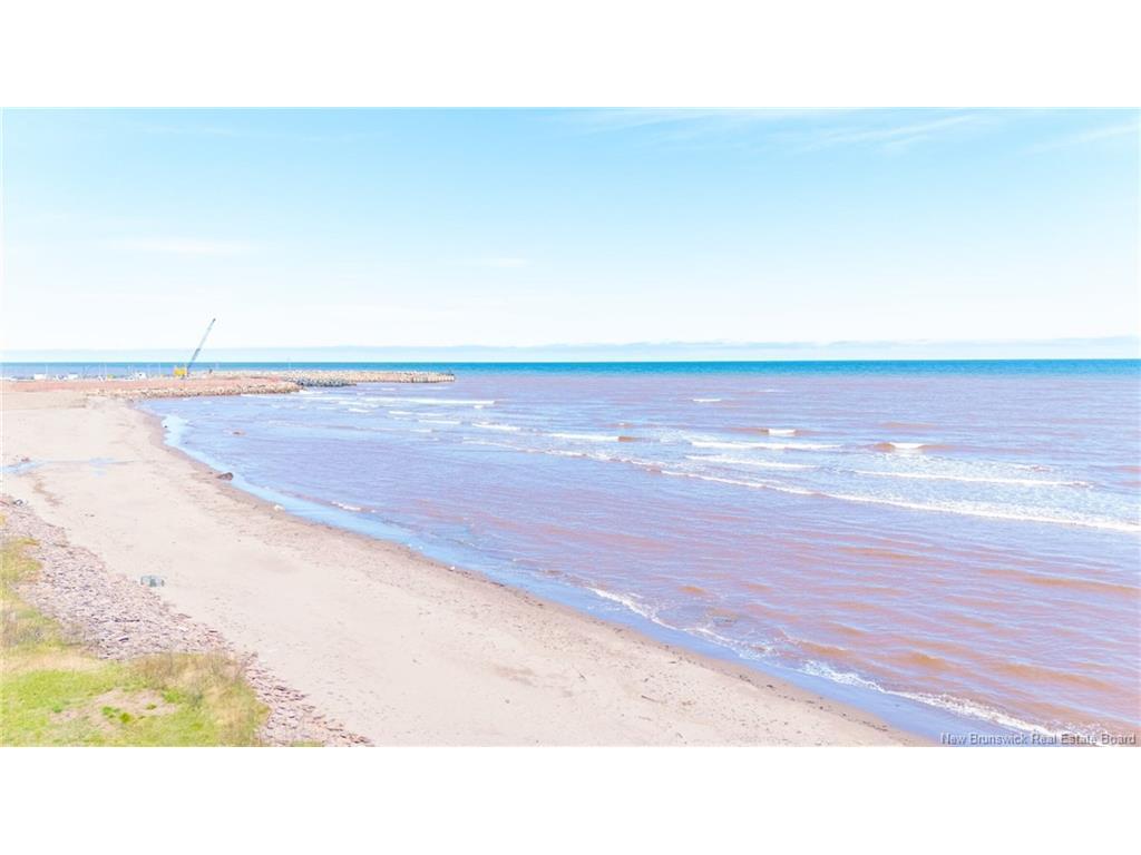 









1200


de la Mer

BLVD,
Saint-Marie-Saint-Raphaël,




NB
E8T 1V6

