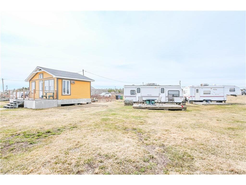 









1200


de la Mer

BLVD,
Saint-Marie-Saint-Raphaël,




NB
E8T 1V6

