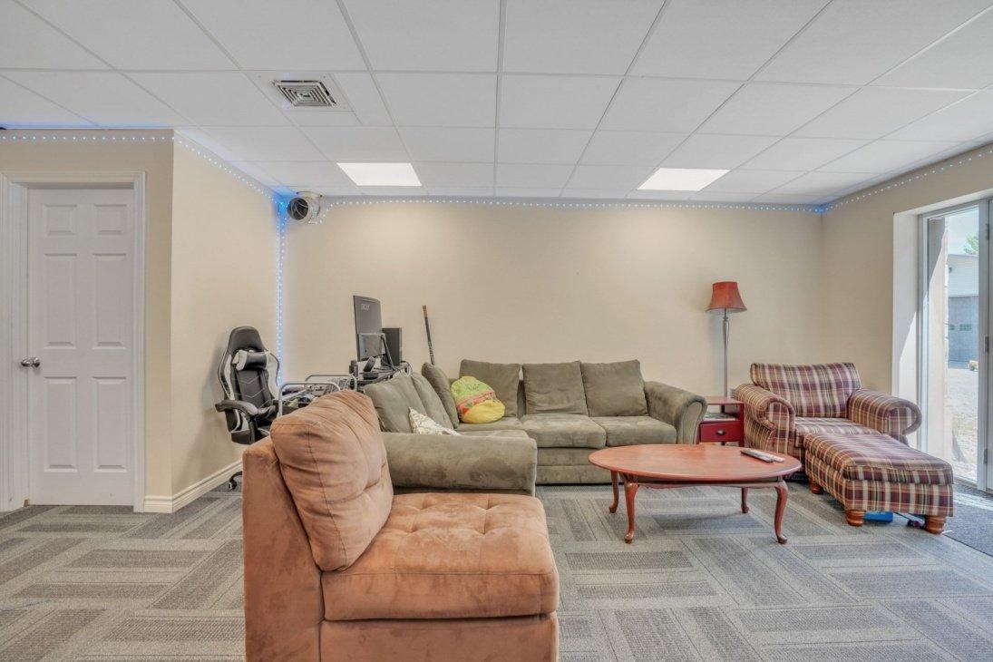 









28


Ch. des Quenouilles

,
Val-des-Monts,




QC
J8N4J5


