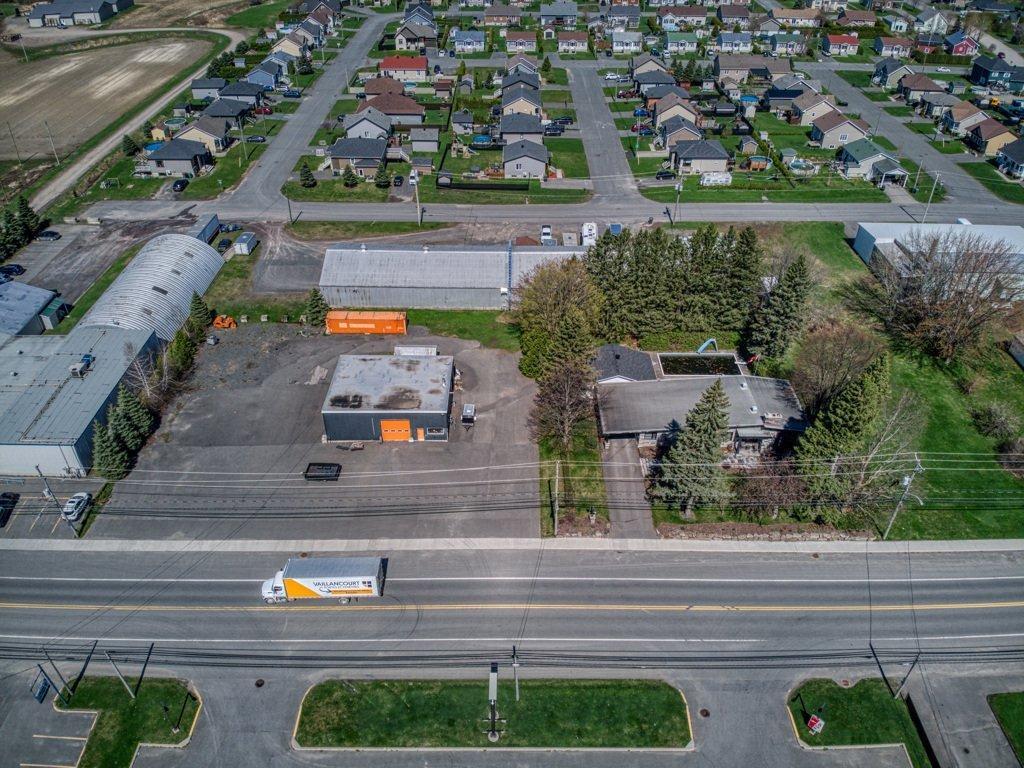 









301


Rue Notre-Dame

,
Notre-Dame-du-Bon-Conseil - Village,




QC
J0C1A0

