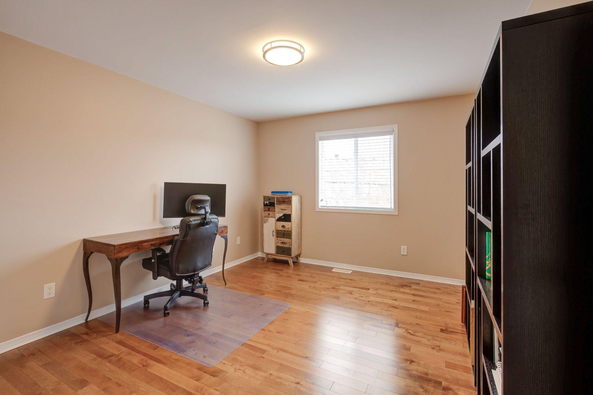 









186


Rue Victor-Beaudry

,
Gatineau (Aylmer),




QC
J9H7K3

