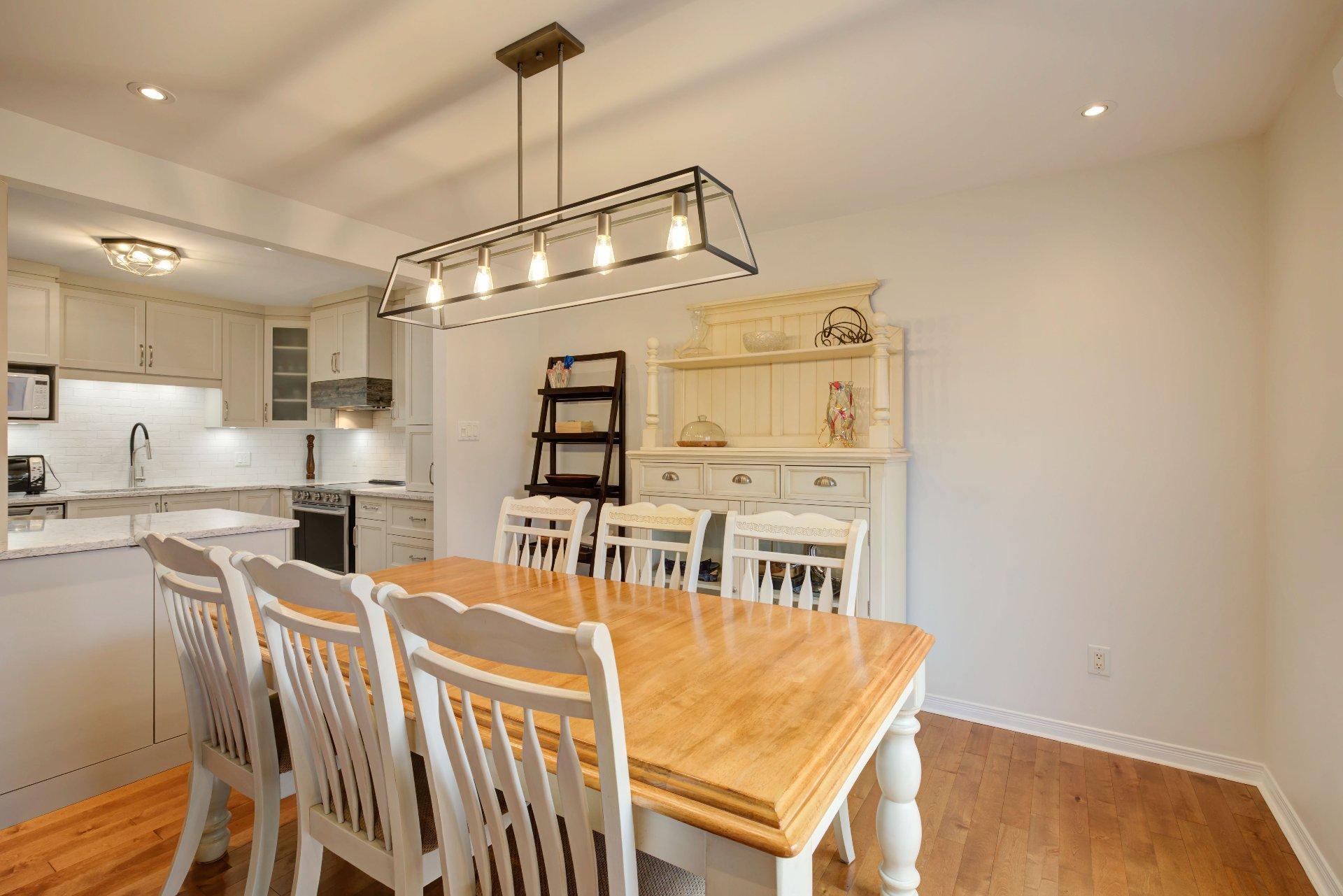 









186


Rue Victor-Beaudry

,
Gatineau (Aylmer),




QC
J9H7K3

