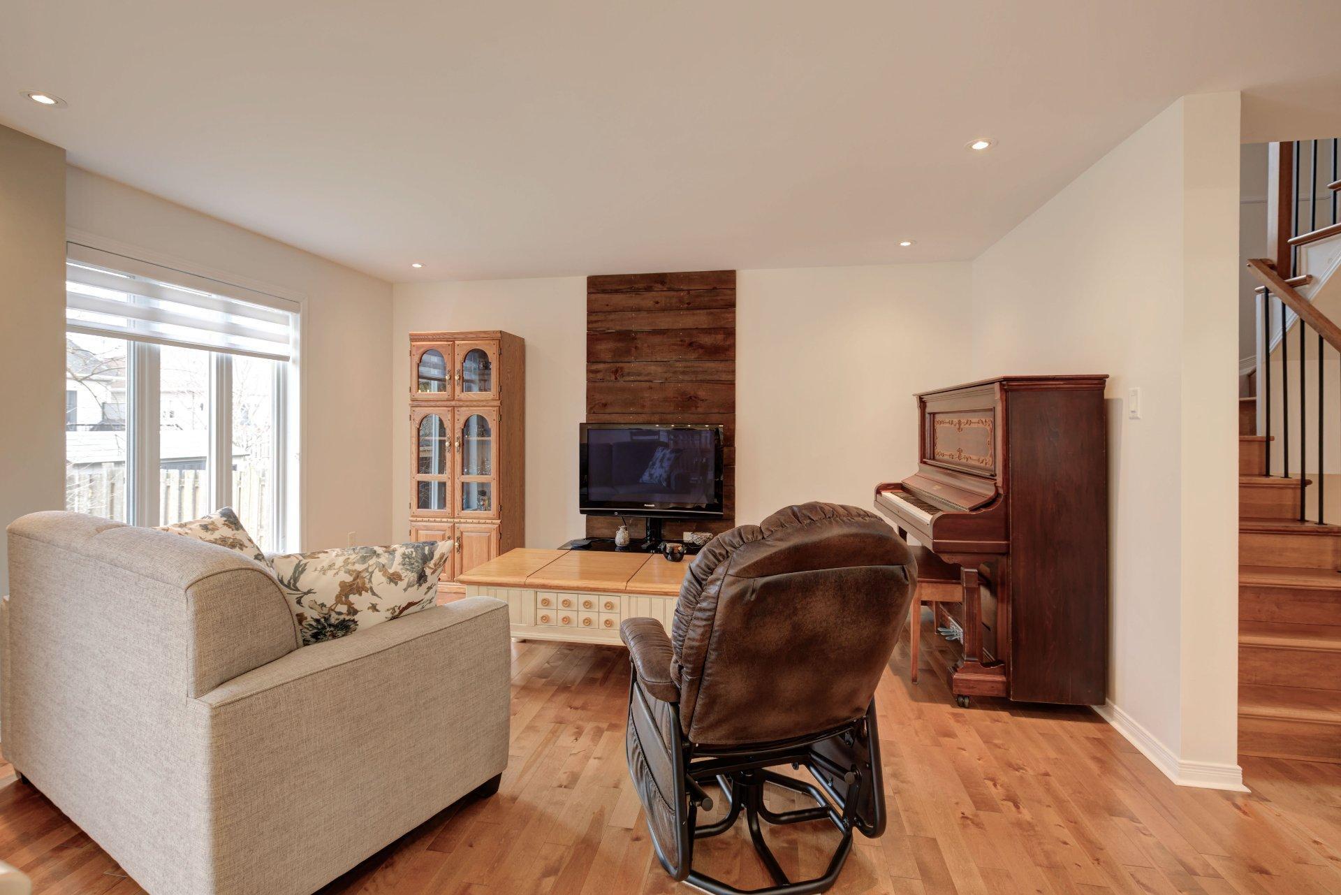 









186


Rue Victor-Beaudry

,
Gatineau (Aylmer),




QC
J9H7K3

