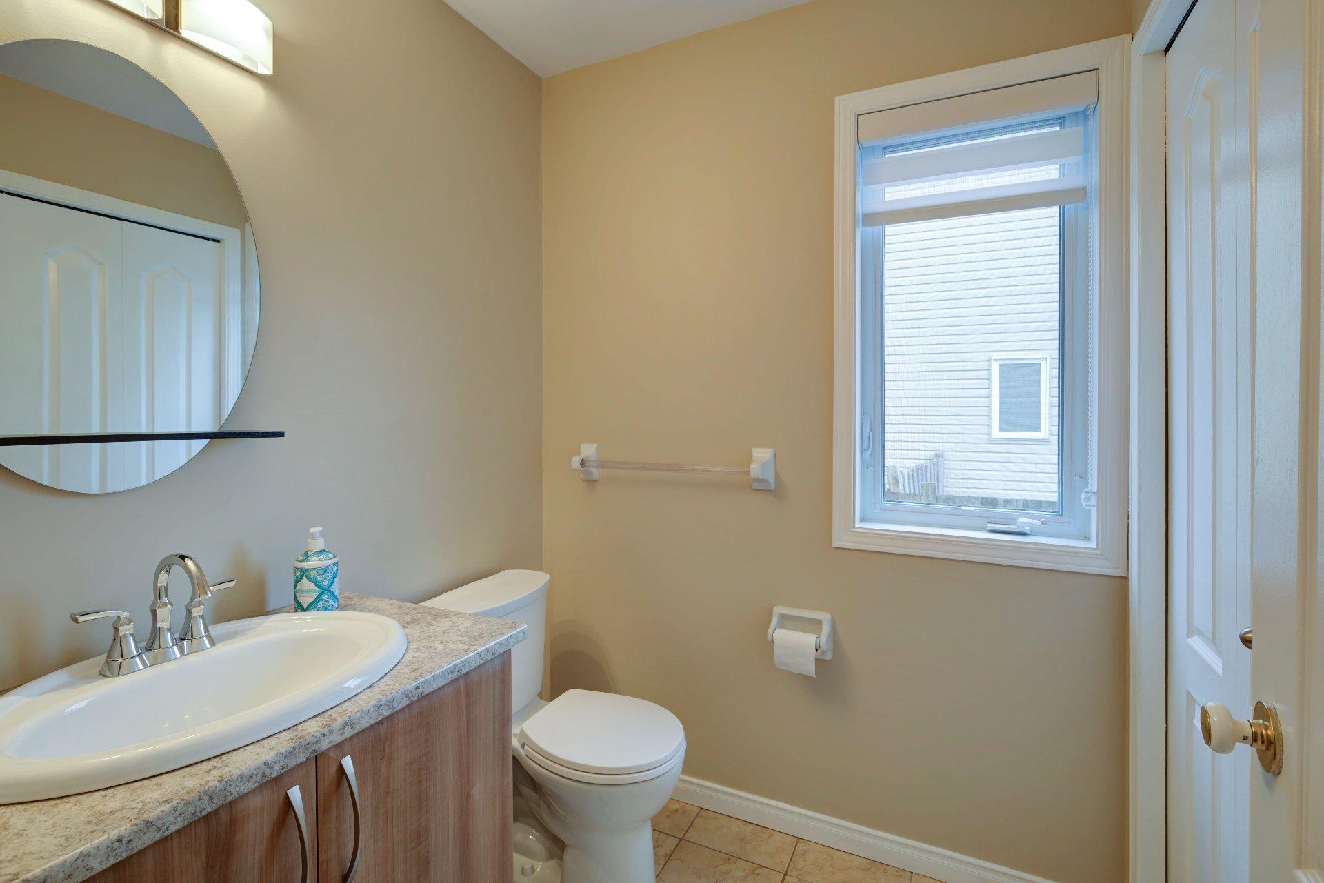 









186


Rue Victor-Beaudry

,
Gatineau (Aylmer),




QC
J9H7K3

