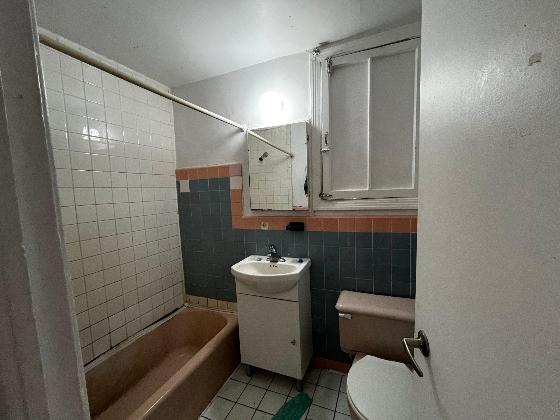 









2795


Place de Darlington

, 14,
Montréal (Côte-des-Neiges/Notre-Dame-de-Grâce),




QC
H3S1L4

