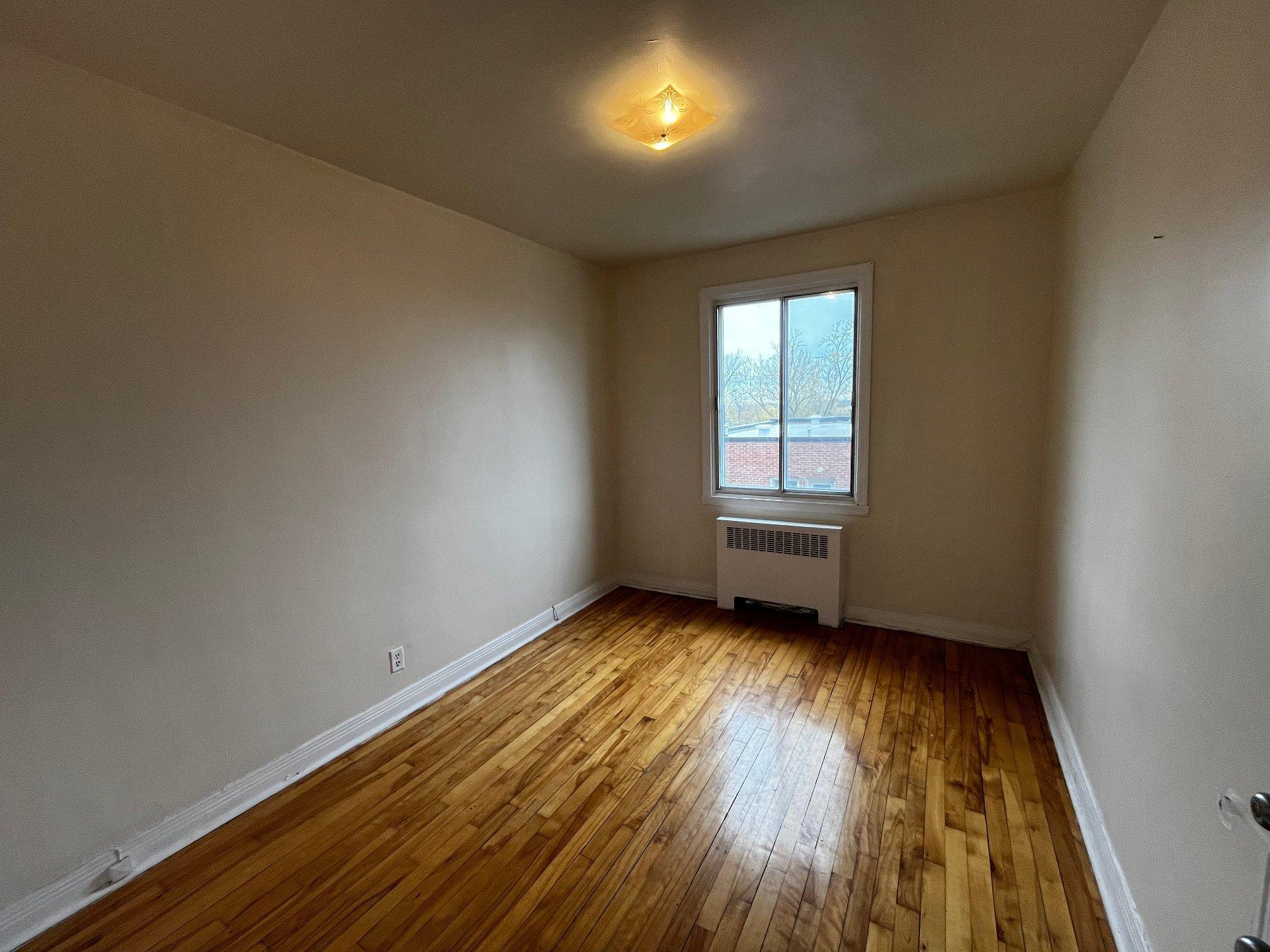 









2795


Place de Darlington

, 14,
Montréal (Côte-des-Neiges/Notre-Dame-de-Grâce),




QC
H3S1L4

