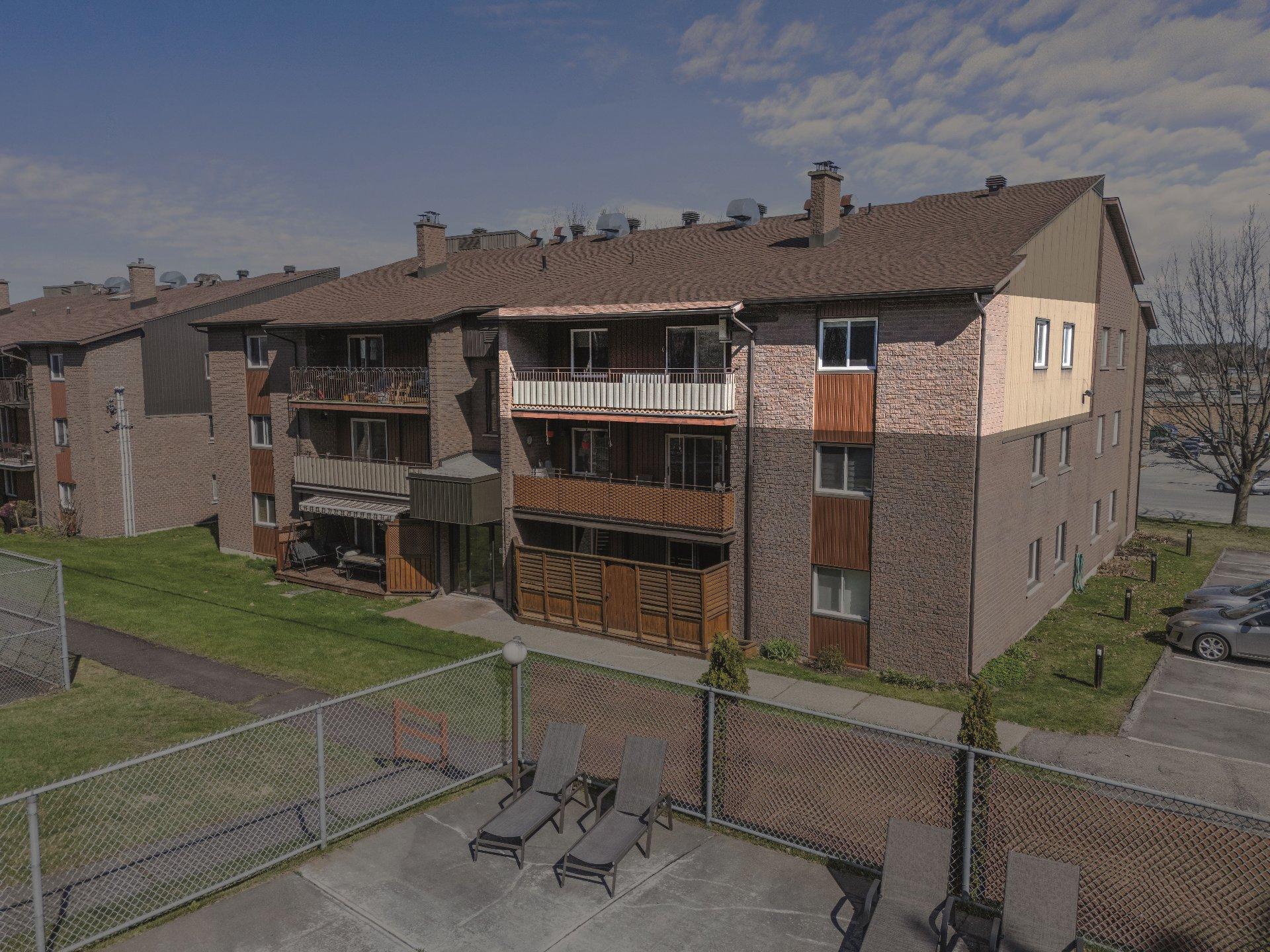 









3130


Rue des Chênes

, 303,
Sherbrooke (Les Nations),




QC
J1L1Y9

